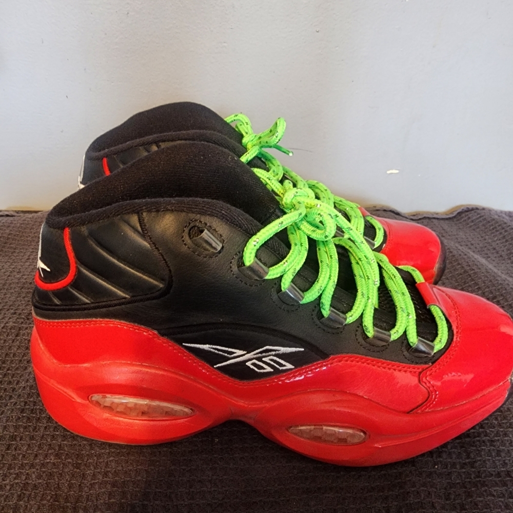 Mens Reebok Size 8.5 - Picture 3 of 4